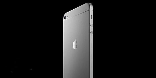iPhone7仍将拥有4.7英寸和5.5英寸两个版本。主要的硬件更新包括为全系列机型升级ROM，为5.5英寸的版本配备双摄像头，然而外形方面与iPhone6s差别不大，显示屏也没有升级。
