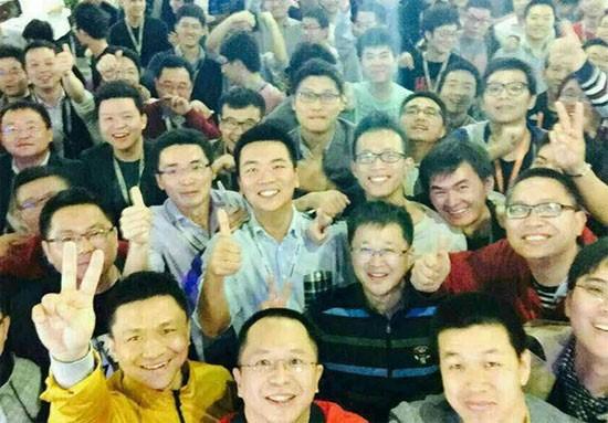 360手机团队亮相：周鸿祎要像格瓦拉一样去战斗