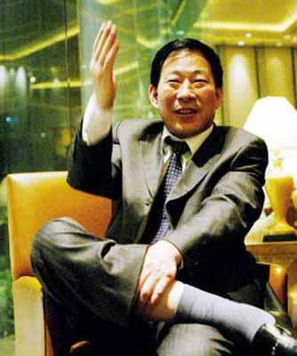 3000万到身家910亿，27岁创业，他是全球第一狂人