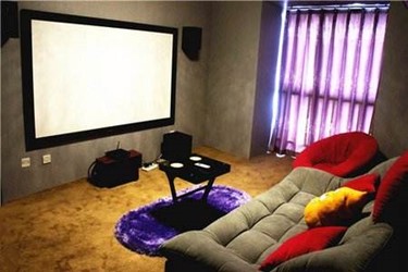 开私人影院需要多少资金？开私人影院需要注意什么？.jpg